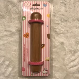 Hello Kitty raised rolling pin